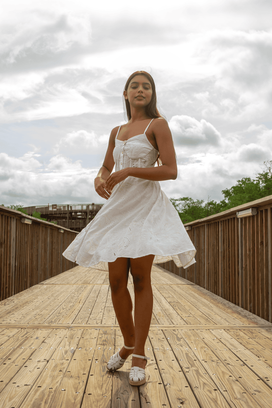 VESTIDO REINITA DORADA